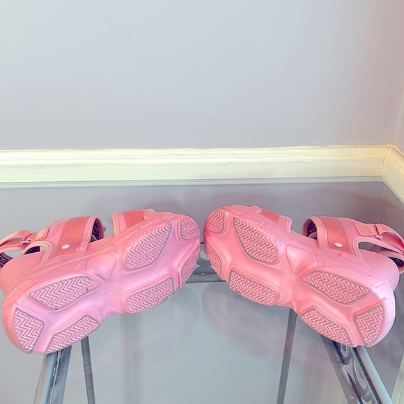 Anthony Wang pink platform wedge buckle sandals patent leather trim size 6.5 - Picture 10 of 13